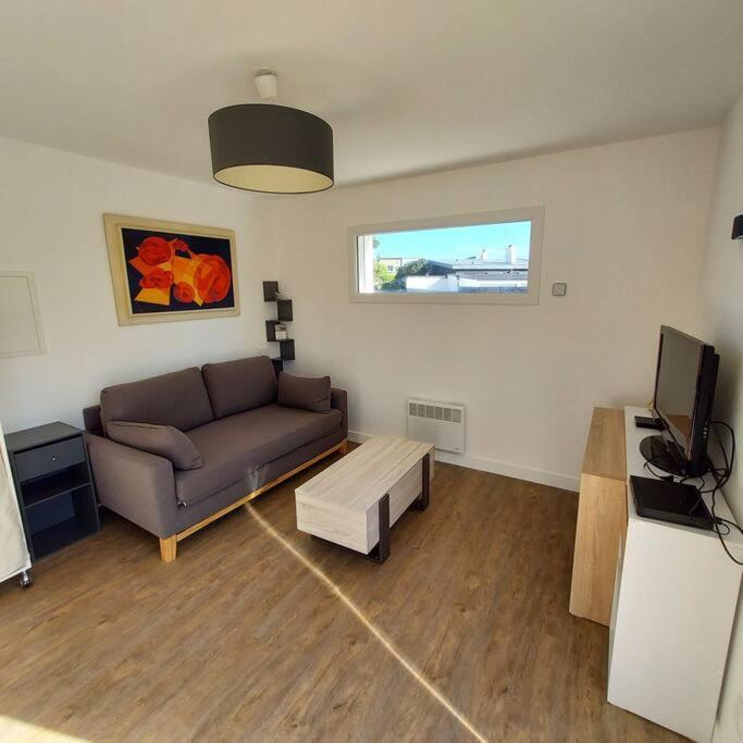 Studio Avec Terrasse Et Jardin A 100 M De La Plage 普洛埃默尔 外观 照片