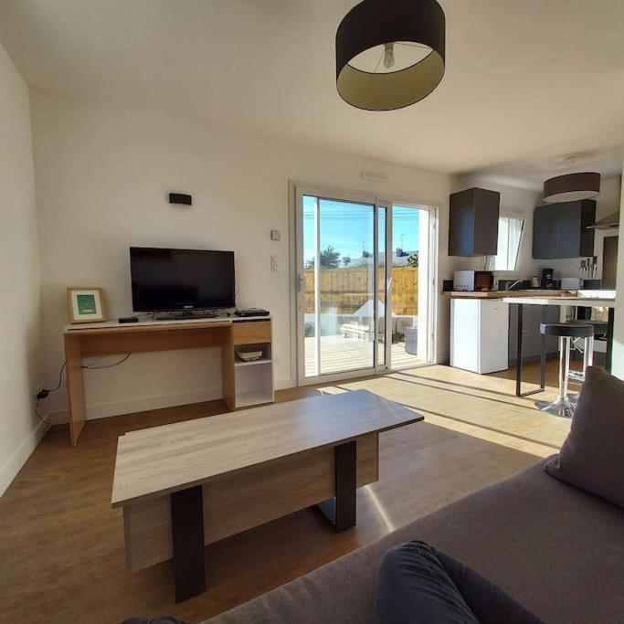 Studio Avec Terrasse Et Jardin A 100 M De La Plage 普洛埃默尔 外观 照片